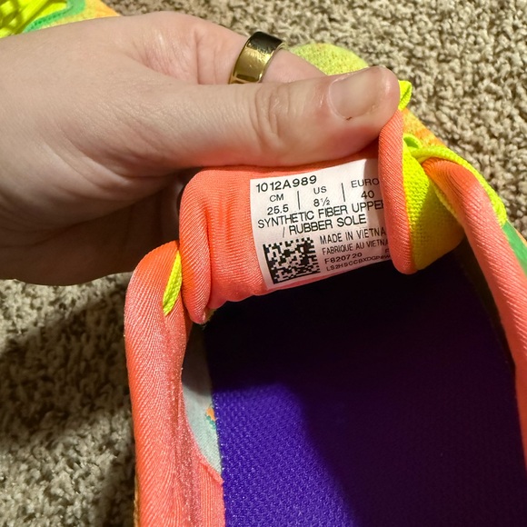 ASICS Running Shoes - Picture 2 of 4